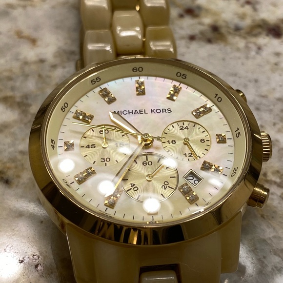 Michael kors watch main image 4